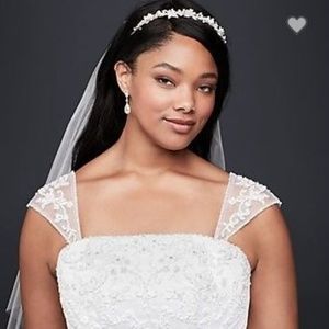 David's Bridal wedding dress - never altered/worn